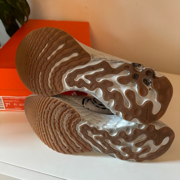 Leopard Print Nike React Infinity Run Sneakers - Picture 2 of 2